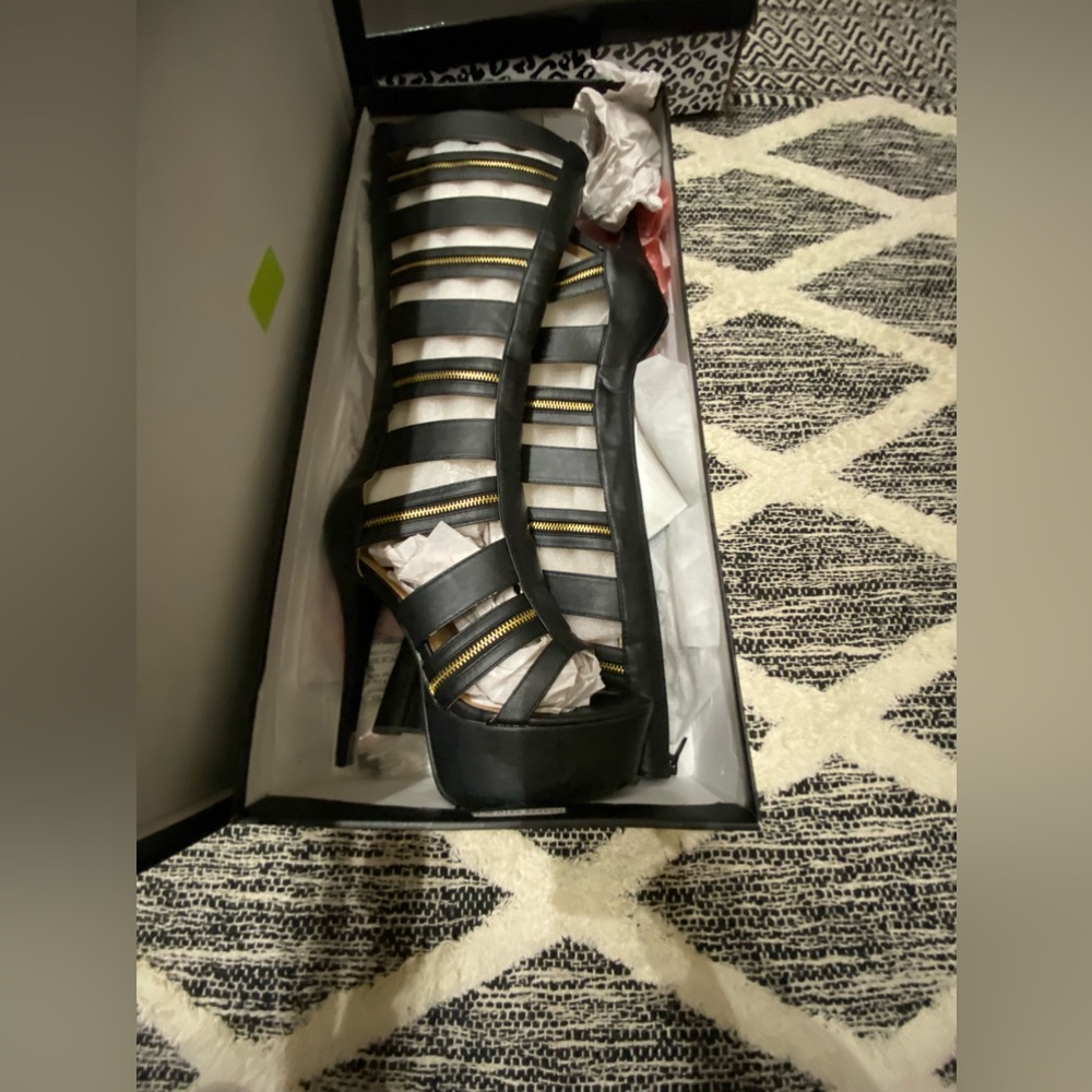 Gladiator boots